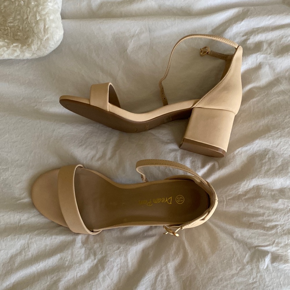 DREAM PAIRS Women's Low-Chunk Low Heel Pump Sandals 👠